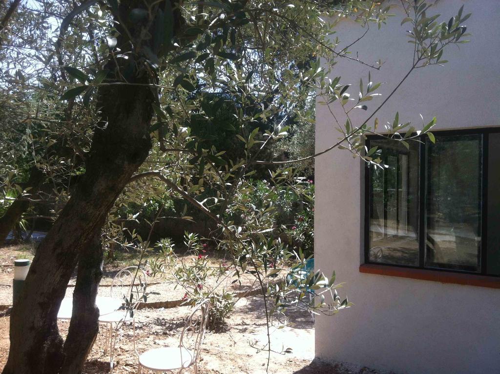 Du Cote De Chez Soi Hotell La Ciotat Rum bild