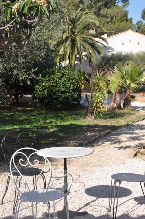Du Cote De Chez Soi Hotell La Ciotat Rum bild